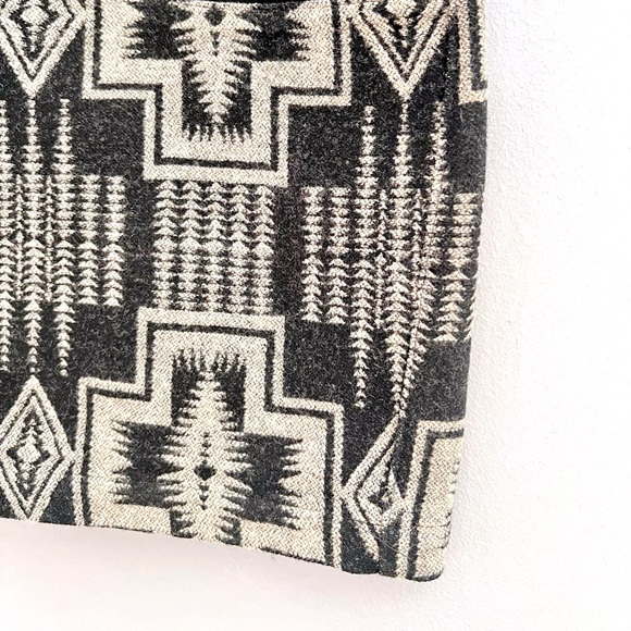 Pendleton Limited “Portland Collection” Wool Mini Skirt. Large. - Picture 3 of 12
